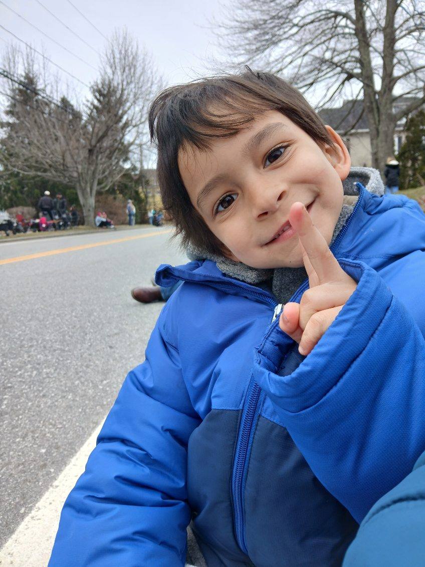 Soren showing his finger